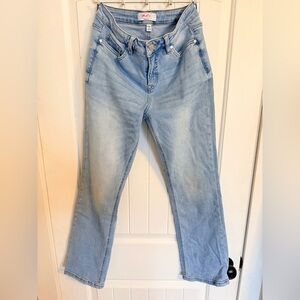 Classic Light Blue Women's Straight Leg Jeans